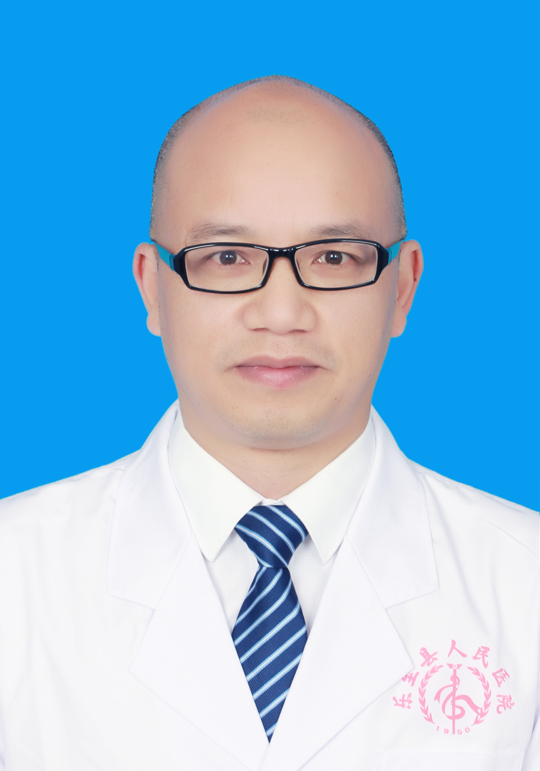 兰晓琦.职务：内科第七党支部支委委员、老区综合办公室副主任.职称：副主任医师.专业：骨伤、针灸.JPG