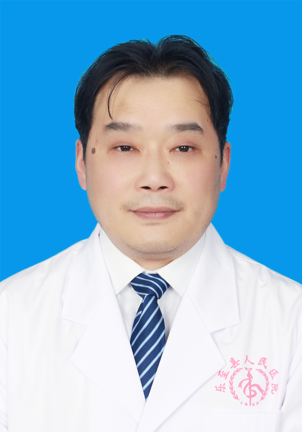杨东.职称：副主任医师.专业：泌尿外科 (2).JPG