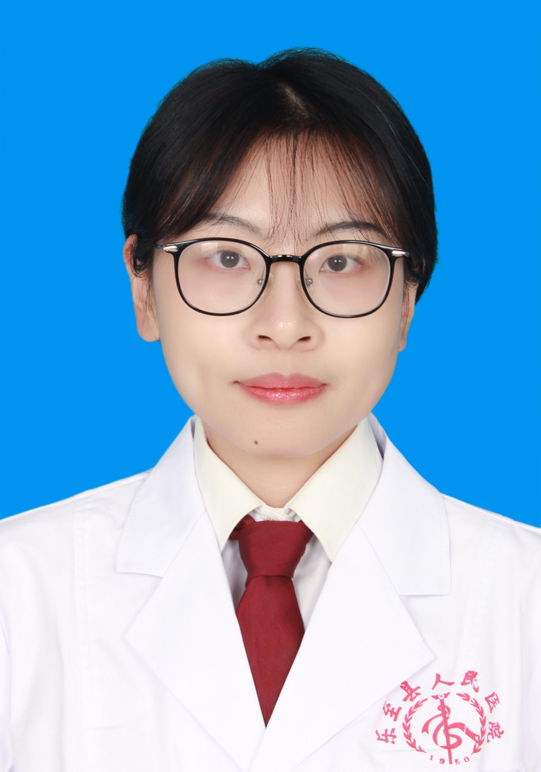 欧虹伶 职称：医师  专业：消化内科 (1).JPG